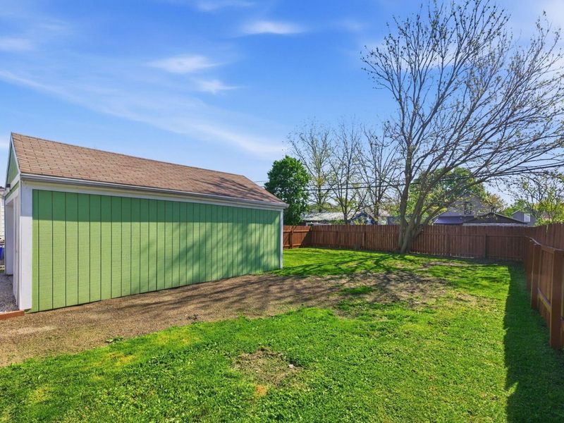 564 Uncapher Avenue, Marion, OH 43302 Photo 3
