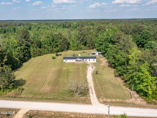 134 Gowens Road , Bladenboro, NC 28320