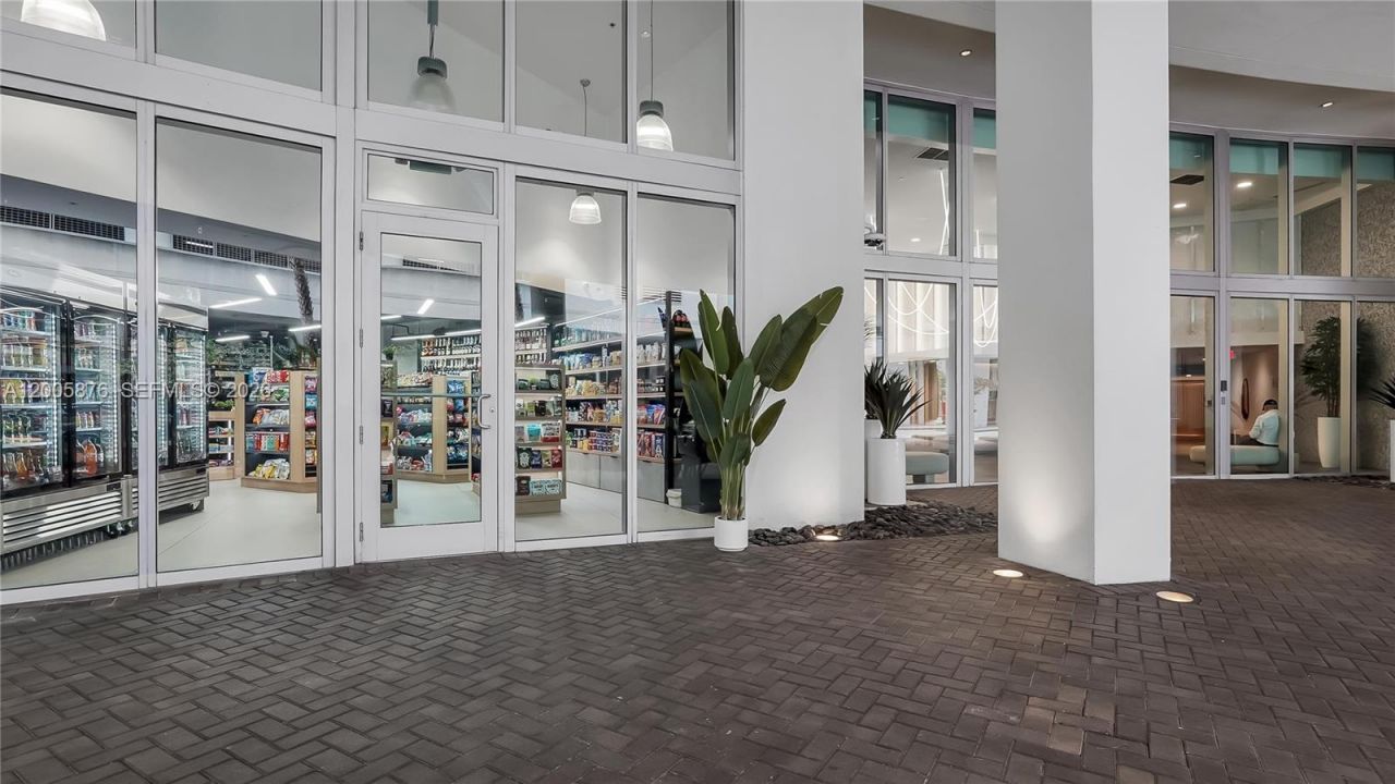 90 SW 3rd St , Unit TH 308, Miami, FL 33130 Photo