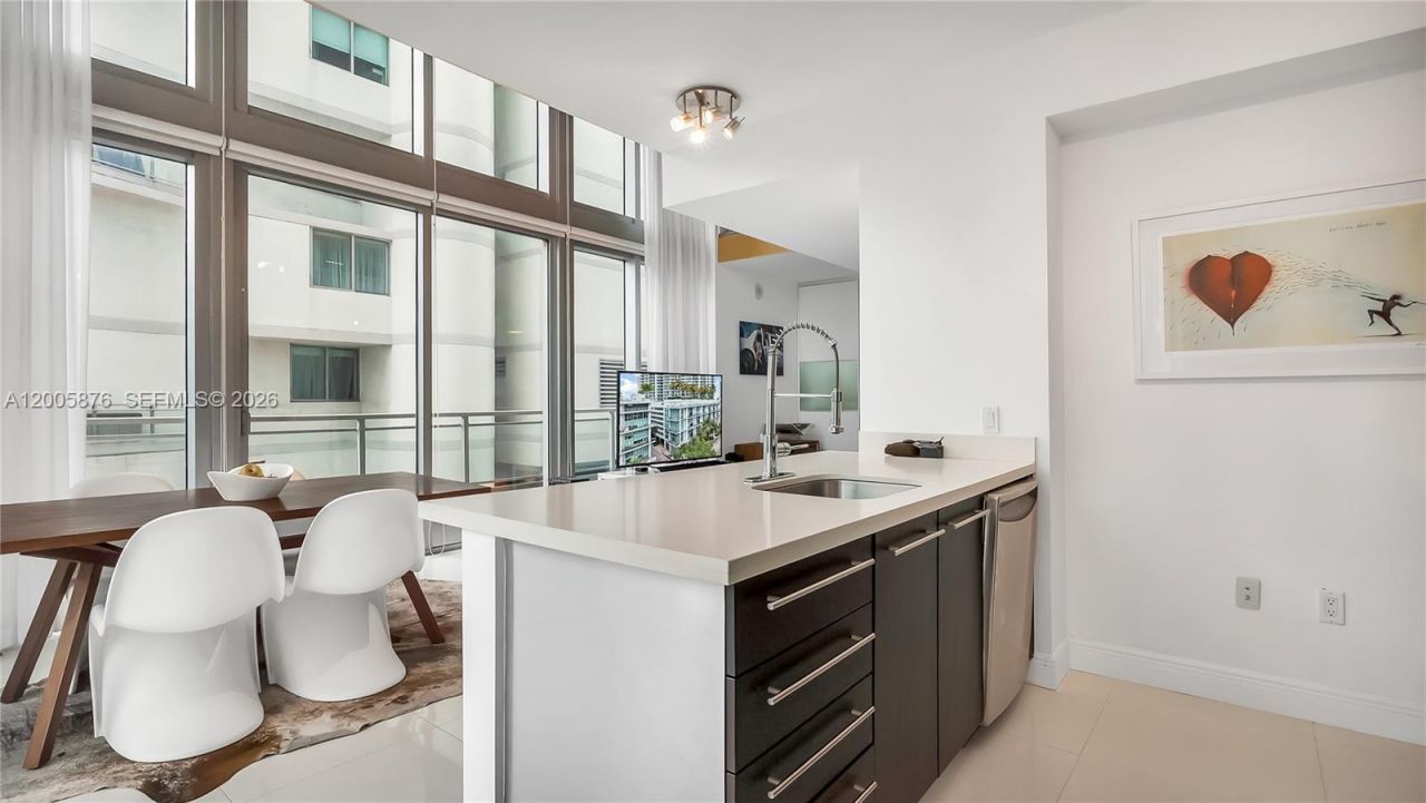 90 SW 3rd St , Unit TH 308, Miami, FL 33130 Photo
