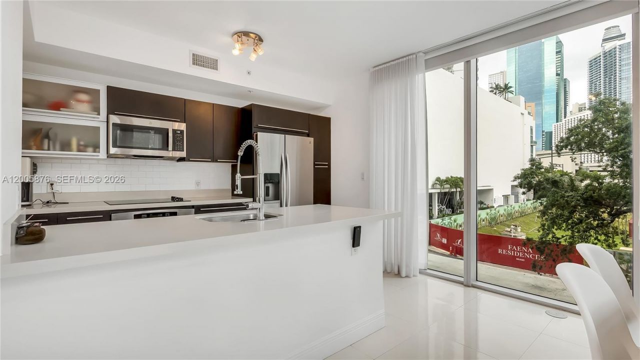 90 SW 3rd St , Unit TH 308, Miami, FL 33130 Photo