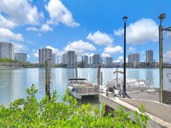 2780 NE 183rd St , Unit 115, Aventura, FL 33160