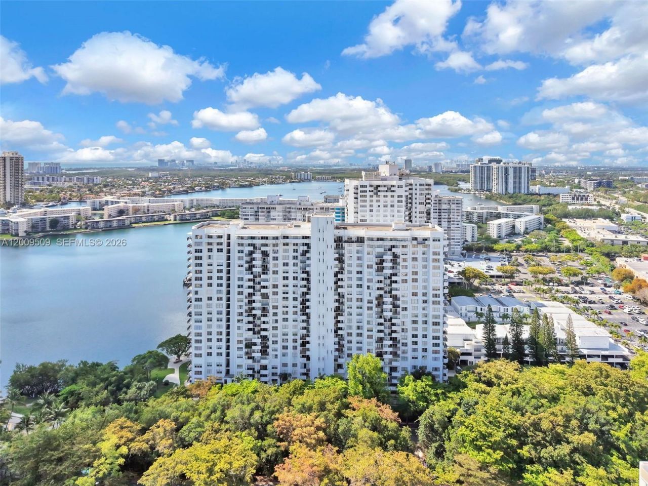 2780 NE 183rd St, Unit 115, Aventura, FL 33160 Photo