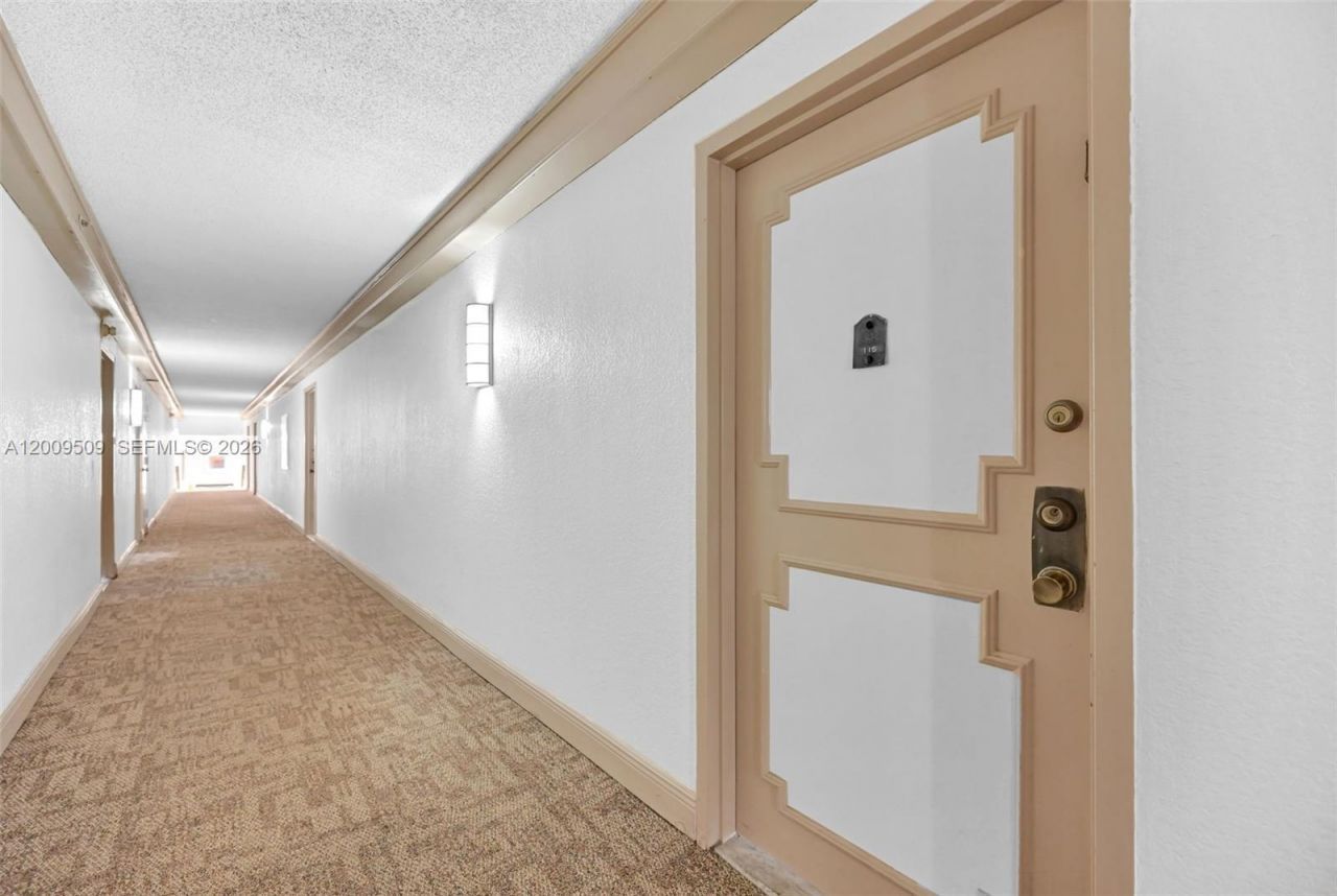 2780 NE 183rd St, Unit 115, Aventura, FL 33160 Photo