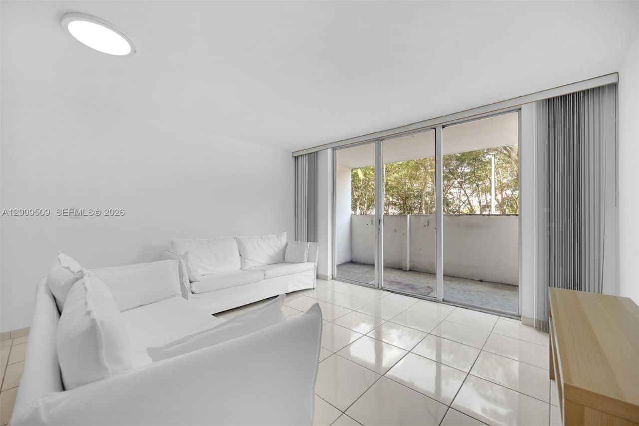 2780 NE 183rd St, Unit 115, Aventura, FL 33160 Photo