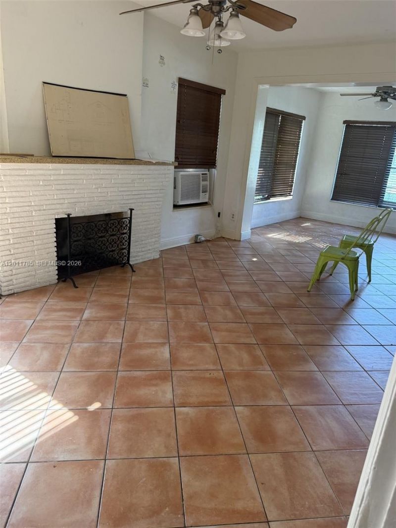 1024 Tyler St , Hollywood, FL 33019 Photo
