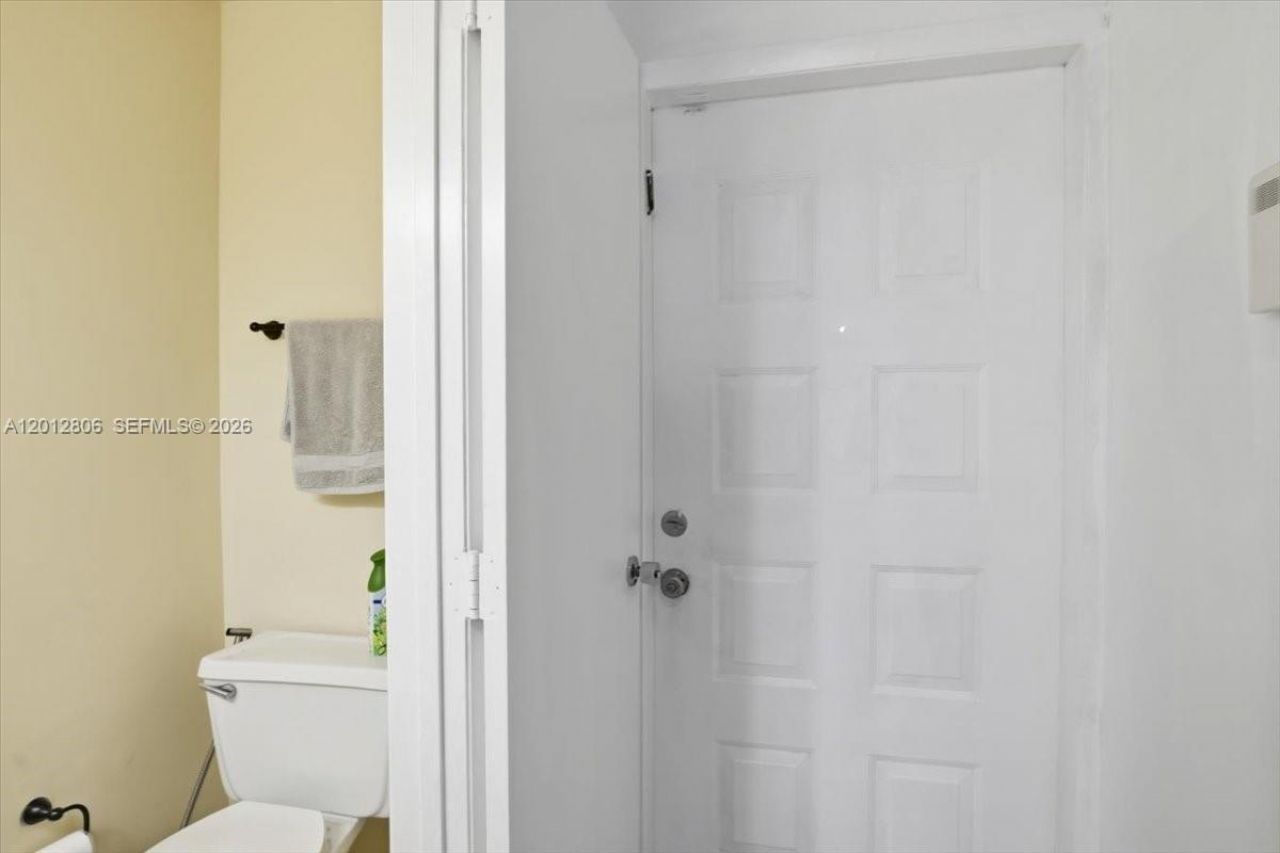 1270 NW 99th Ave , Unit 60, Pembroke Pines, FL 33024 Photo