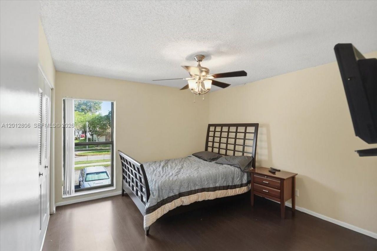 1270 NW 99th Ave , Unit 60, Pembroke Pines, FL 33024 Photo