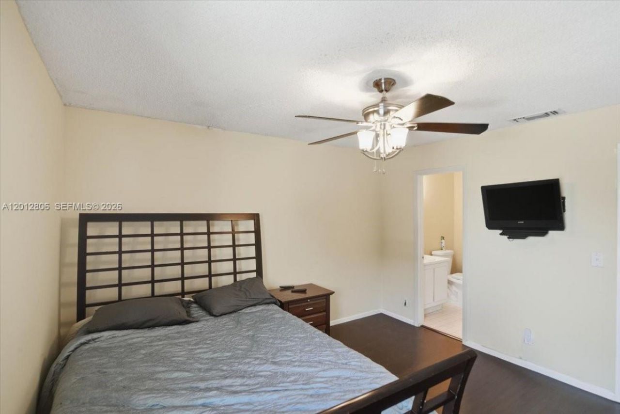 1270 NW 99th Ave , Unit 60, Pembroke Pines, FL 33024 Photo