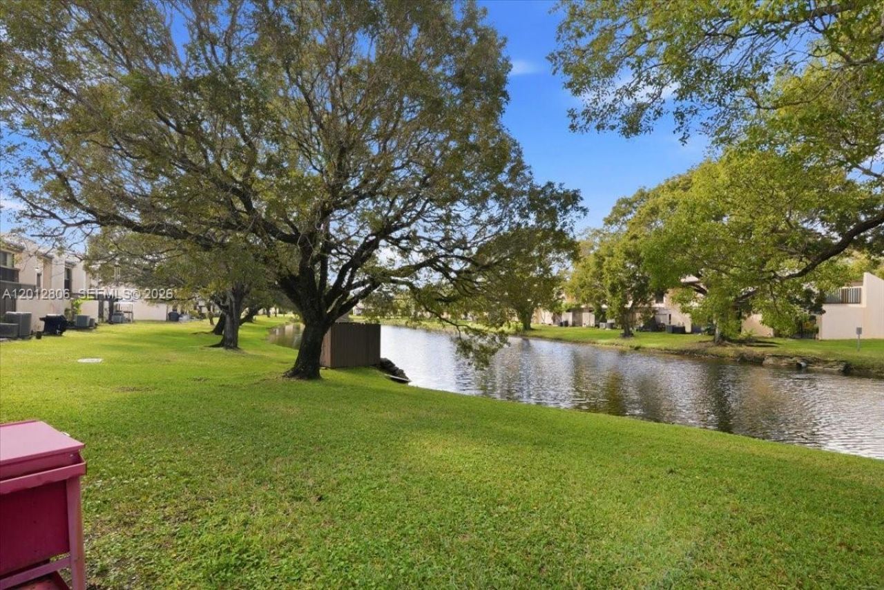 1270 NW 99th Ave , Unit 60, Pembroke Pines, FL 33024 Photo