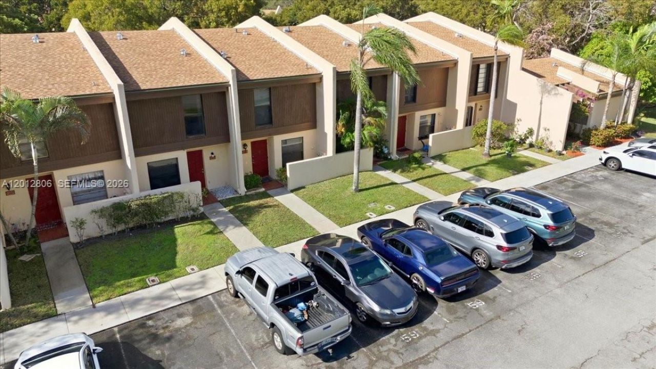 1270 NW 99th Ave , Unit 60, Pembroke Pines, FL 33024 Photo