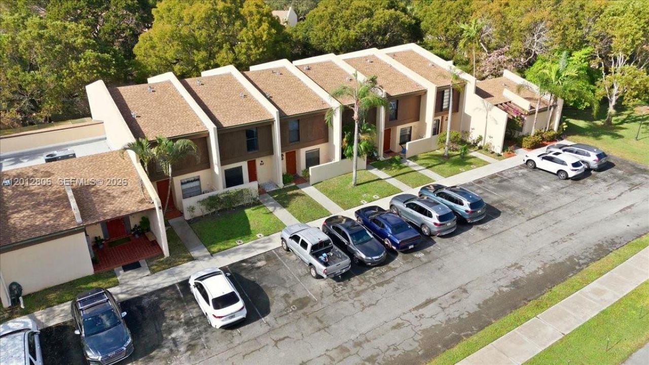 1270 NW 99th Ave , Unit 60, Pembroke Pines, FL 33024 Photo