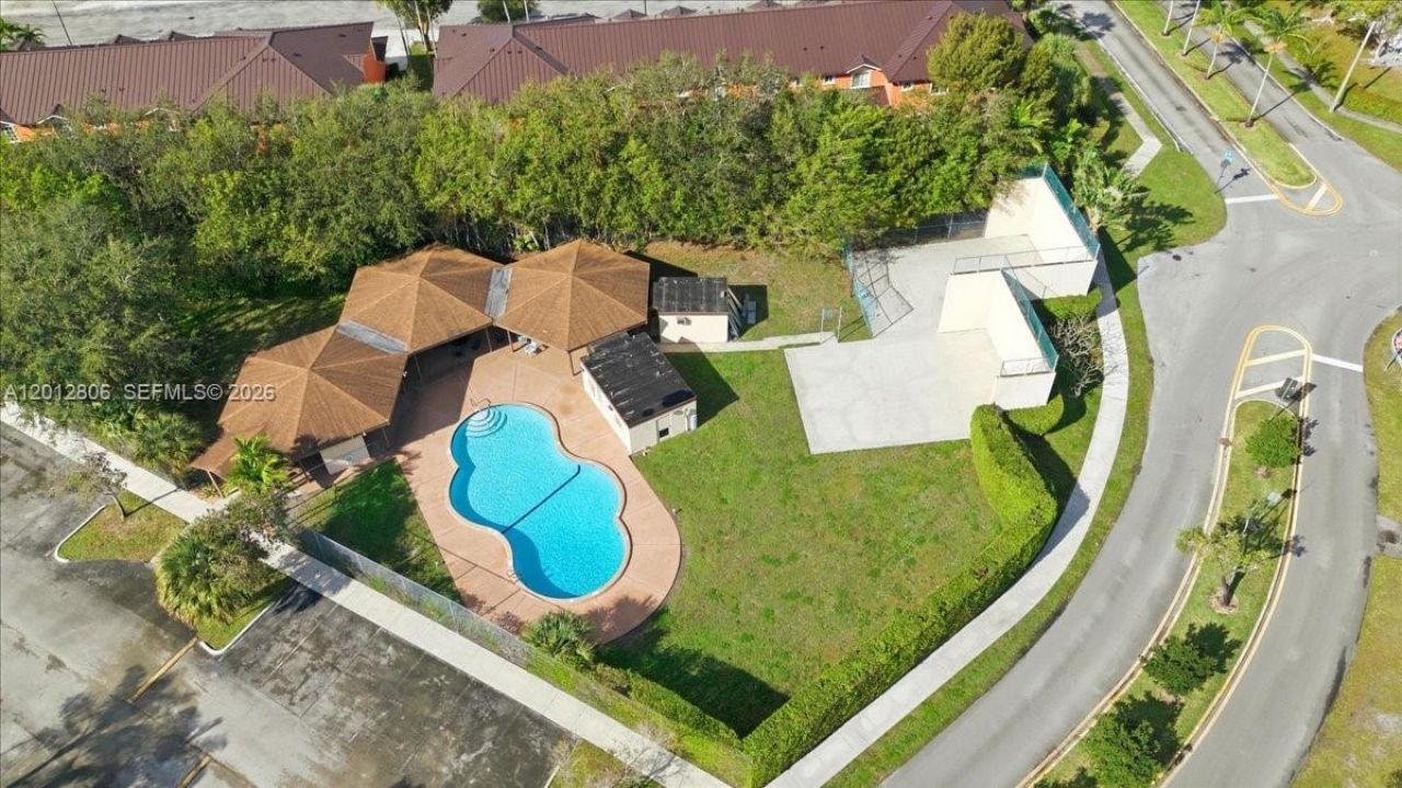 1270 NW 99th Ave , Unit 60, Pembroke Pines, FL 33024 Photo
