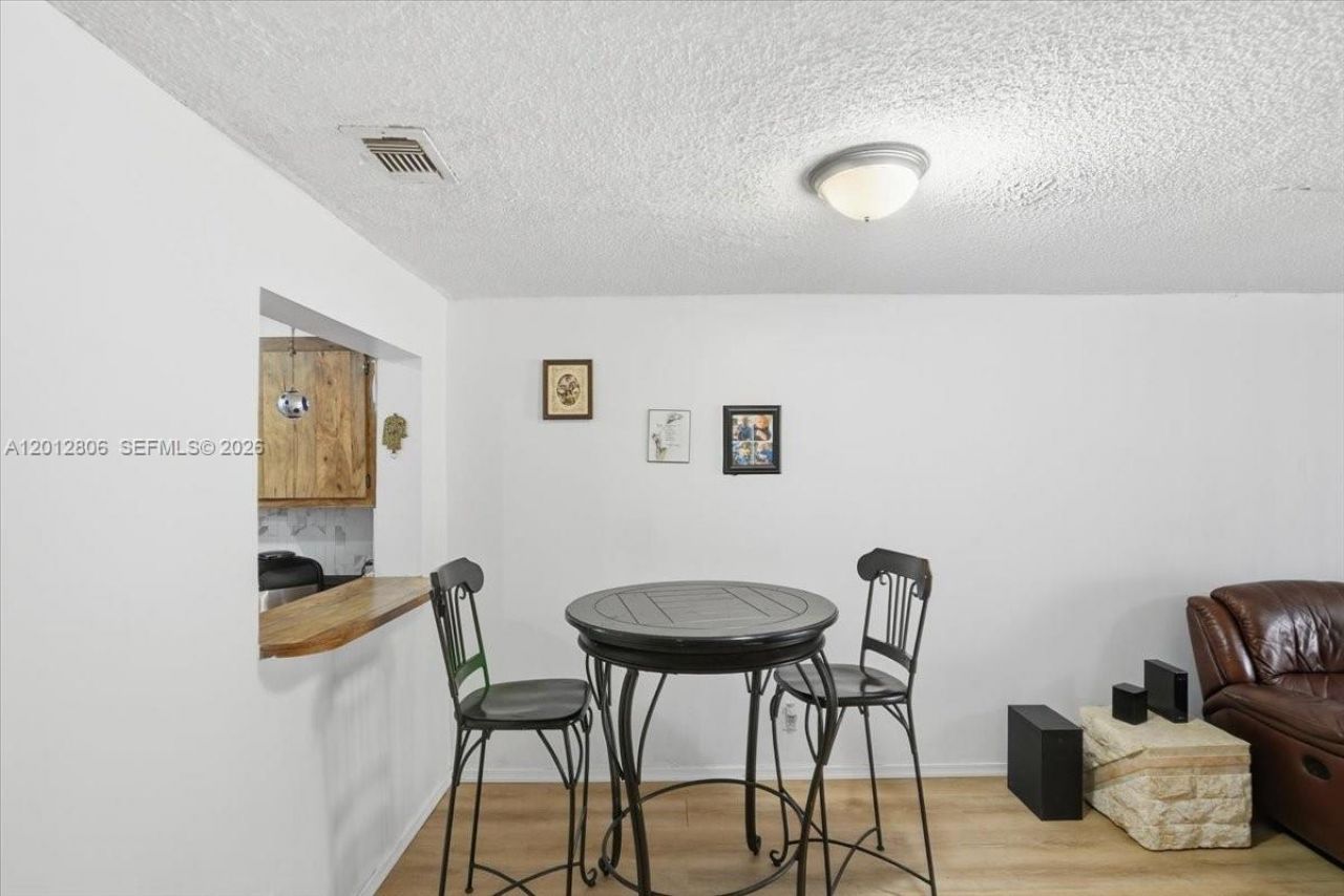 1270 NW 99th Ave , Unit 60, Pembroke Pines, FL 33024 Photo