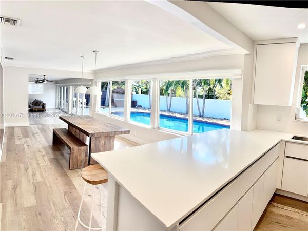 19340 NE 18th Ct , Miami, FL 33179