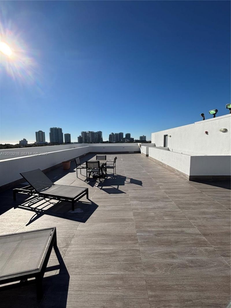 2740 SW 28th Ter , Unit 308, Miami, FL 33133 Photo