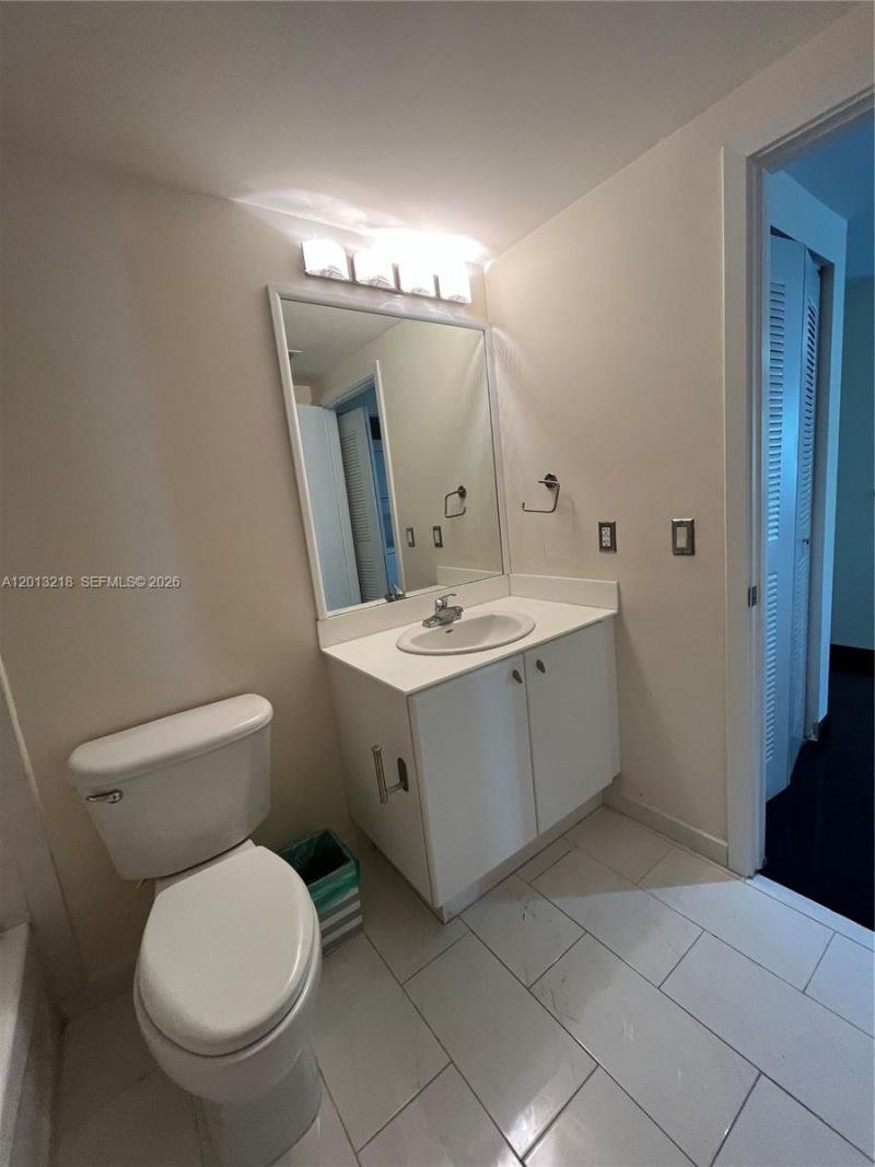 2740 SW 28th Ter , Unit 308, Miami, FL 33133 Photo
