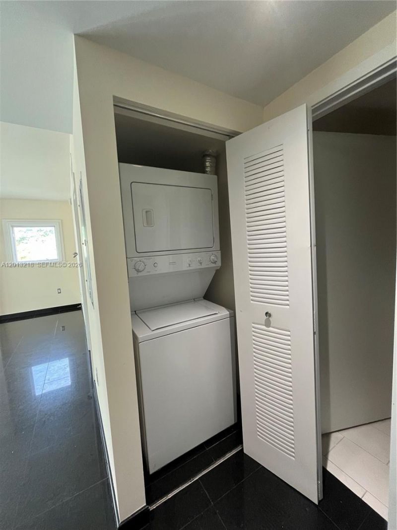 2740 SW 28th Ter , Unit 308, Miami, FL 33133 Photo
