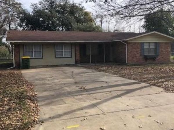 349 Cranbrook Drive, Woodway, TX 76712