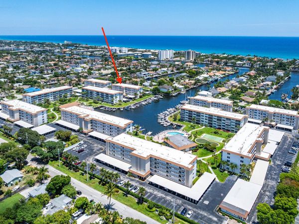 930 Dogwood Drive, Unit 556, Delray Beach, FL 33483