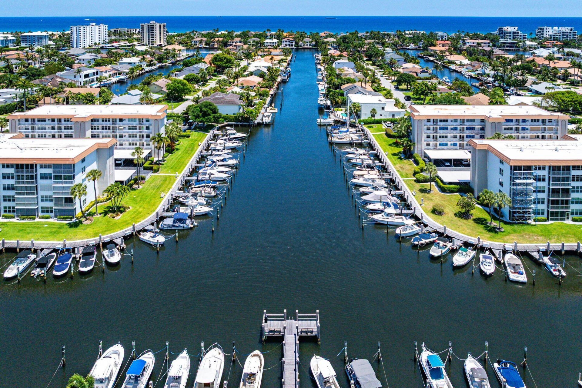 930 Dogwood Drive, Unit 556, Delray Beach, FL 33483 Photo