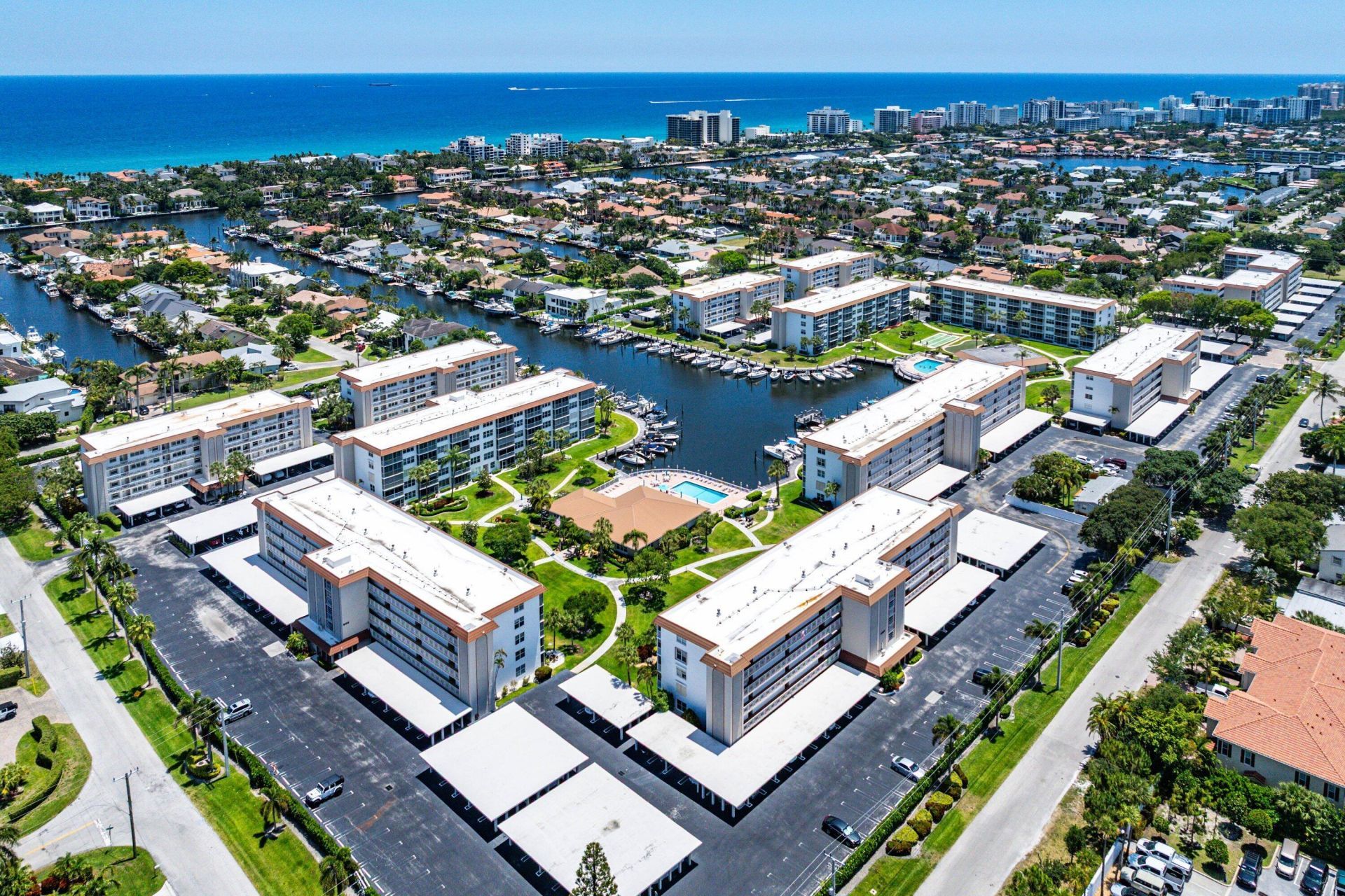930 Dogwood Drive, Unit 556, Delray Beach, FL 33483 Photo