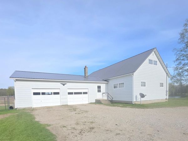 10697 Church Road, Lakeview, MI 48850
