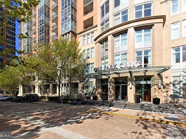8220 CRESTWOOD HEIGHTS DRIVE, Unit 302, MCLEAN, VA 22102