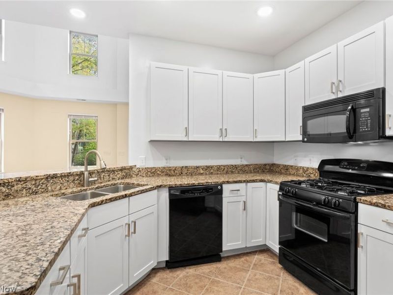 3217 Euclid Heights Boulevard, Cleveland Heights, OH 44118 Photo 12