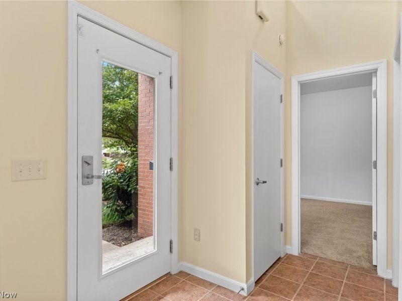 3217 Euclid Heights Boulevard, Cleveland Heights, OH 44118 Photo 3