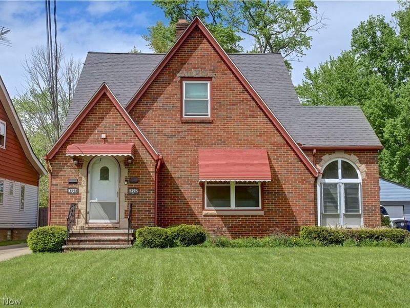 16912 Chatfield Avenue, Cleveland, OH 44111 Photo 2