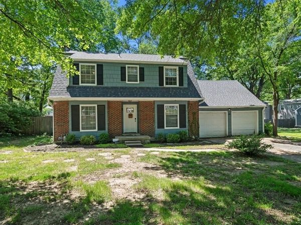 2001 W 79 Street, Prairie Village, KS 66208