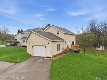 2428 Fisher Road, Howell Twp, MI 48855