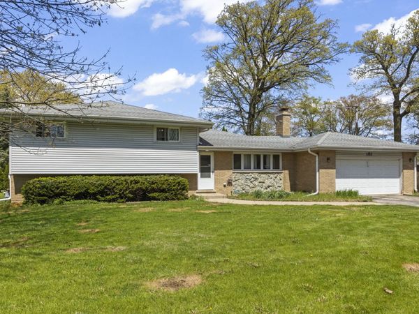 151 Catalpa Avenue, Wood Dale, IL 60191