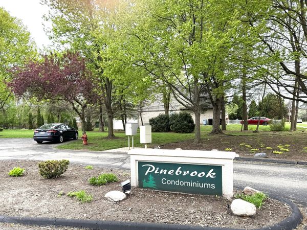 33377 Norfolk Street, Unit 3, Livonia, MI 48152