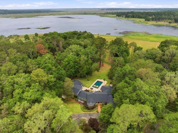 3418 Lakeshore Drive, Tallahassee, FL 32312