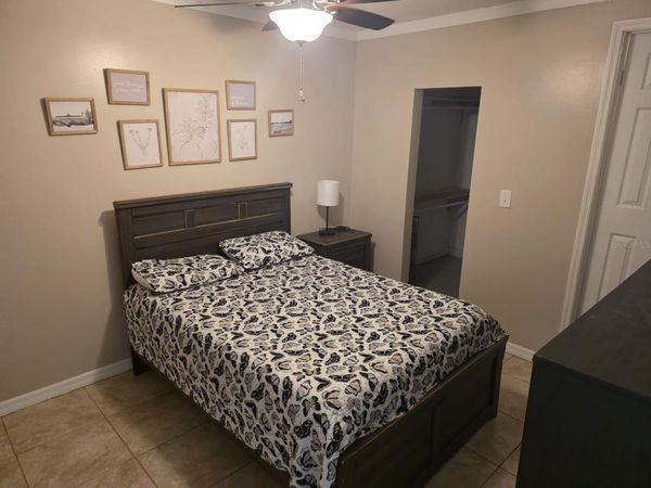 23737 LAKE AVENUE , SORRENTO, FL 32776