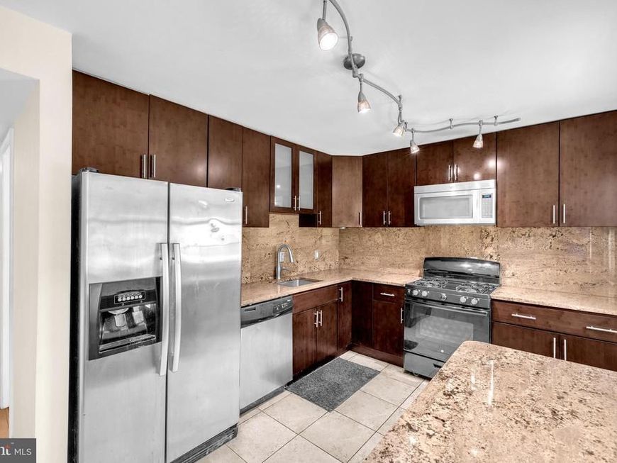 736 Quince Orchard Boulevard , Unit T-2, Gaithersburg, MD 20878 Main Photo