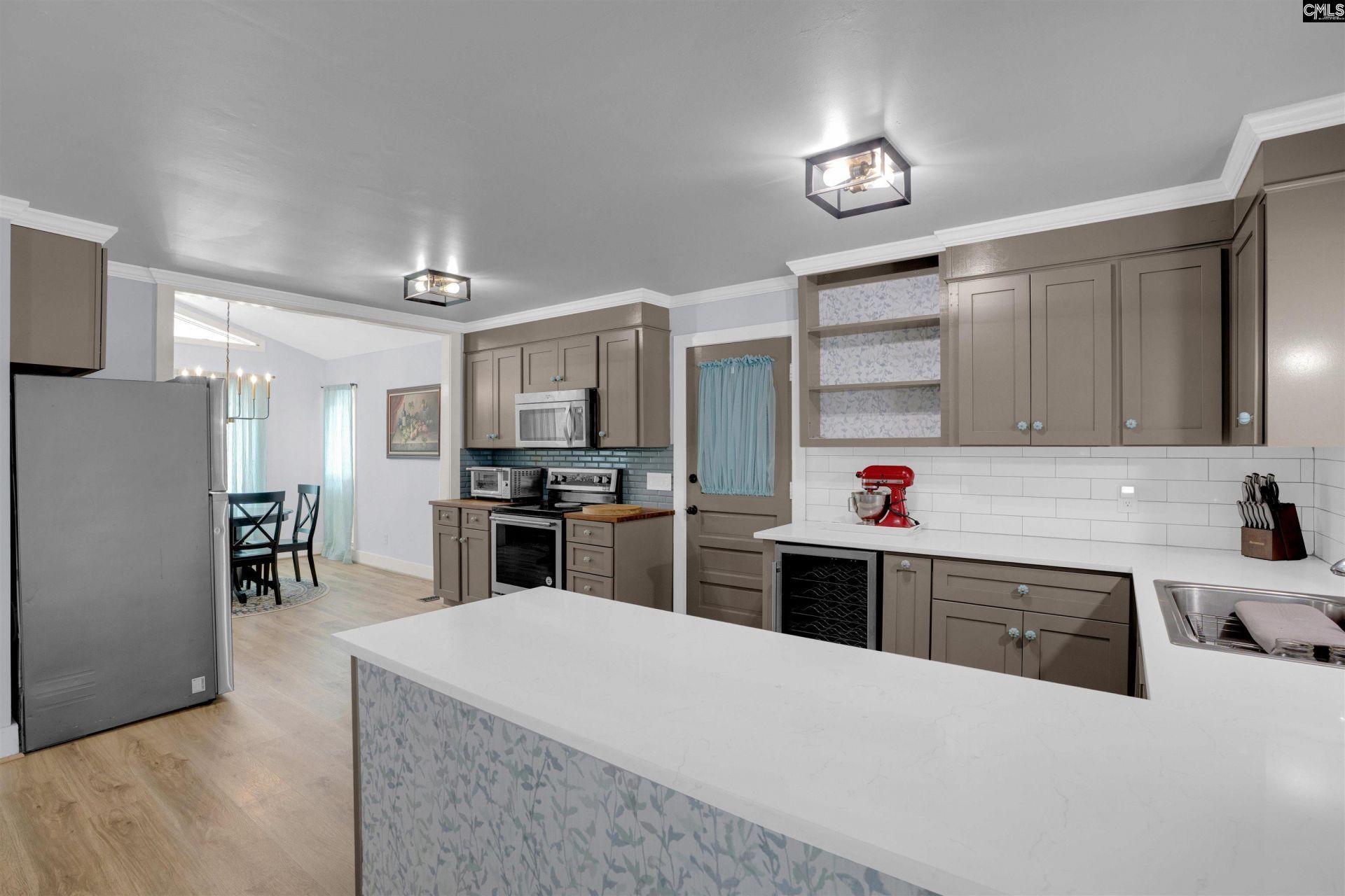 2403 Pine Tops Road Photo 10