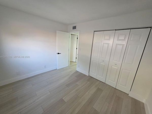 101 NE 41st St, Unit F98, Oakland Park, FL 33334