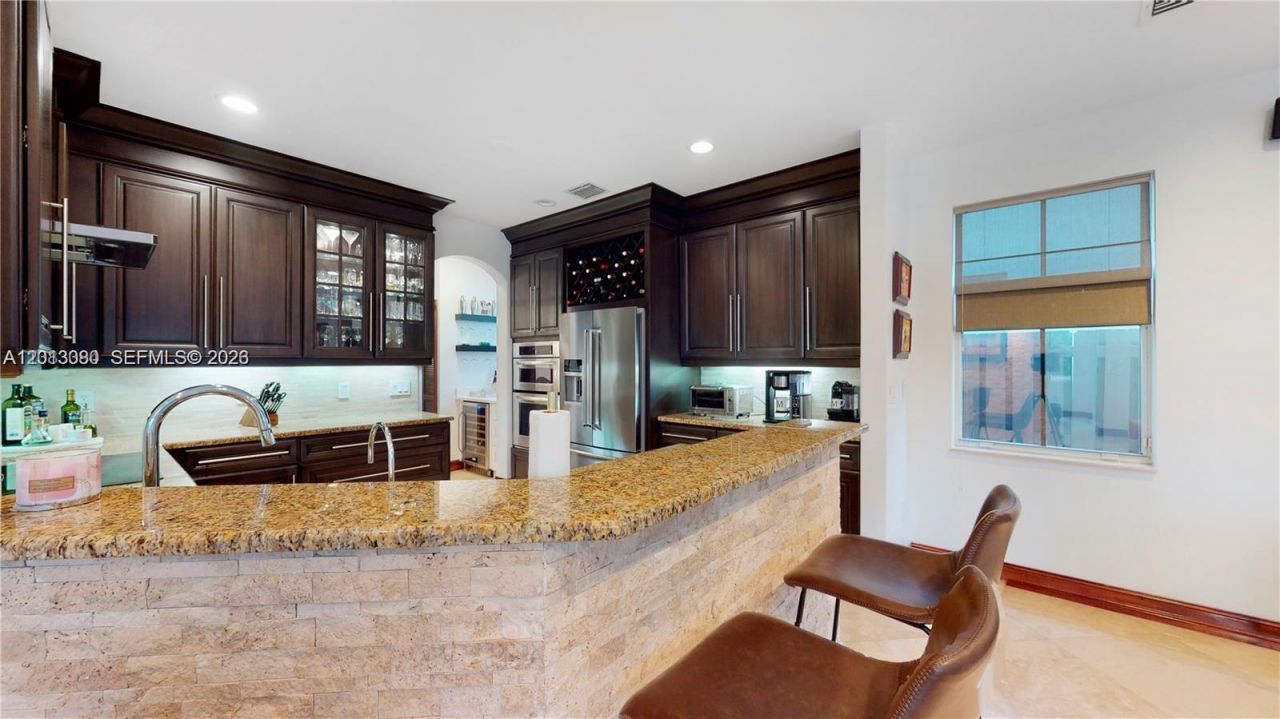 11530 NW 82nd Ter, Unit 11530, Doral, FL 33178 Photo