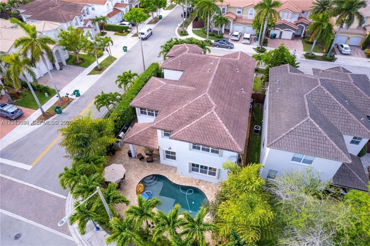 11530 NW 82nd Ter, Unit 11530, Doral, FL 33178 Photo