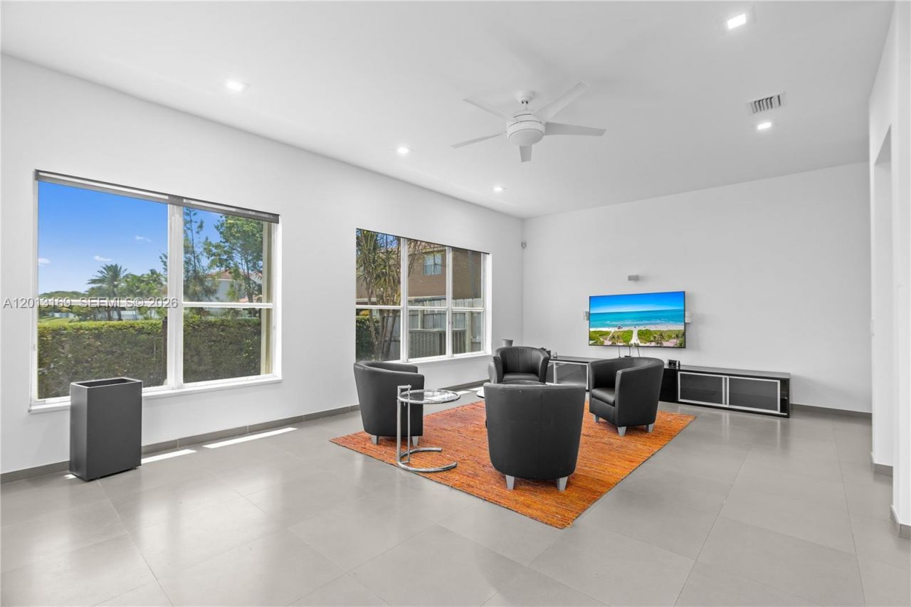 3760 SW 51st St, Hollywood, FL 33312 Photo