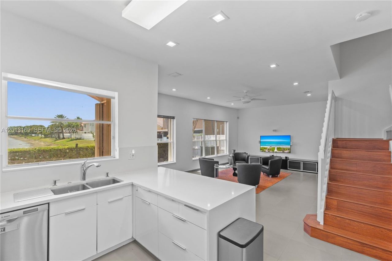 3760 SW 51st St, Hollywood, FL 33312 Photo