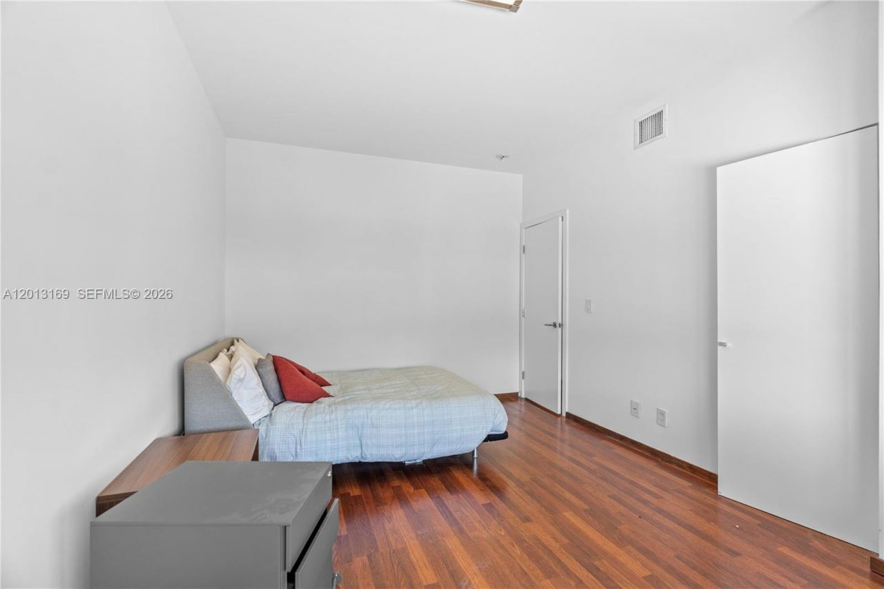 3760 SW 51st St, Hollywood, FL 33312 Photo