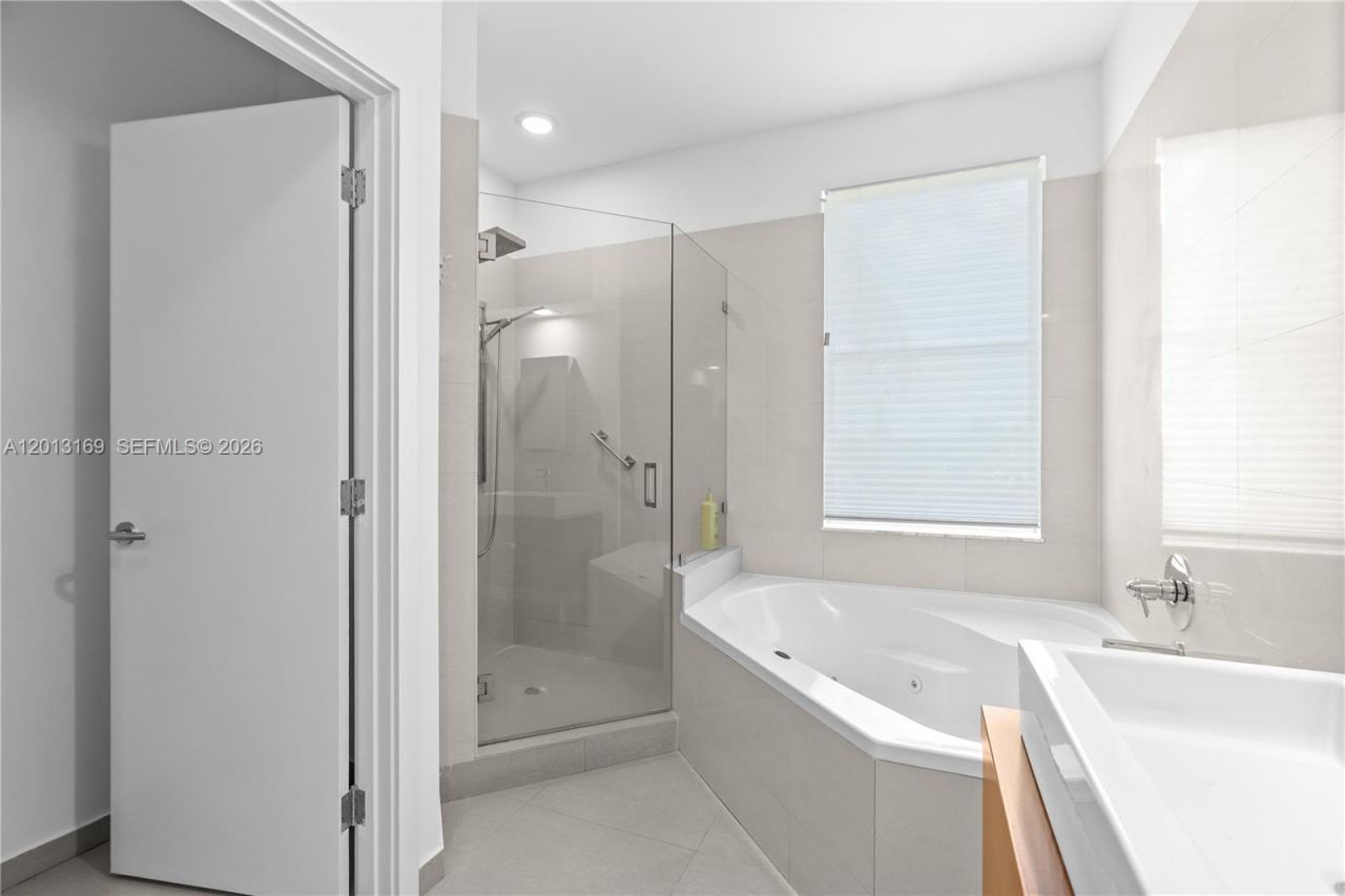 3760 SW 51st St, Hollywood, FL 33312 Photo