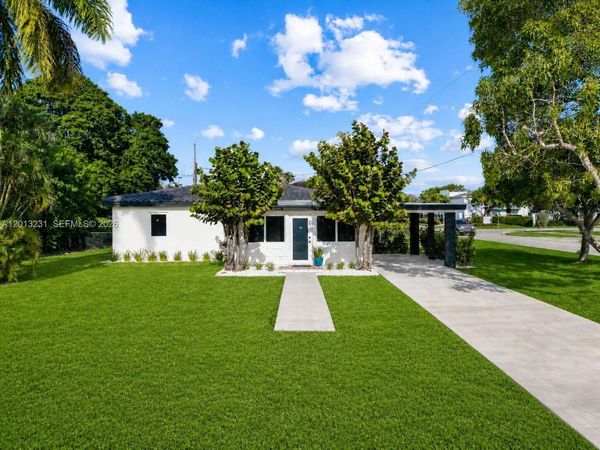 1044 NE 4th Ave , Homestead, FL 33030