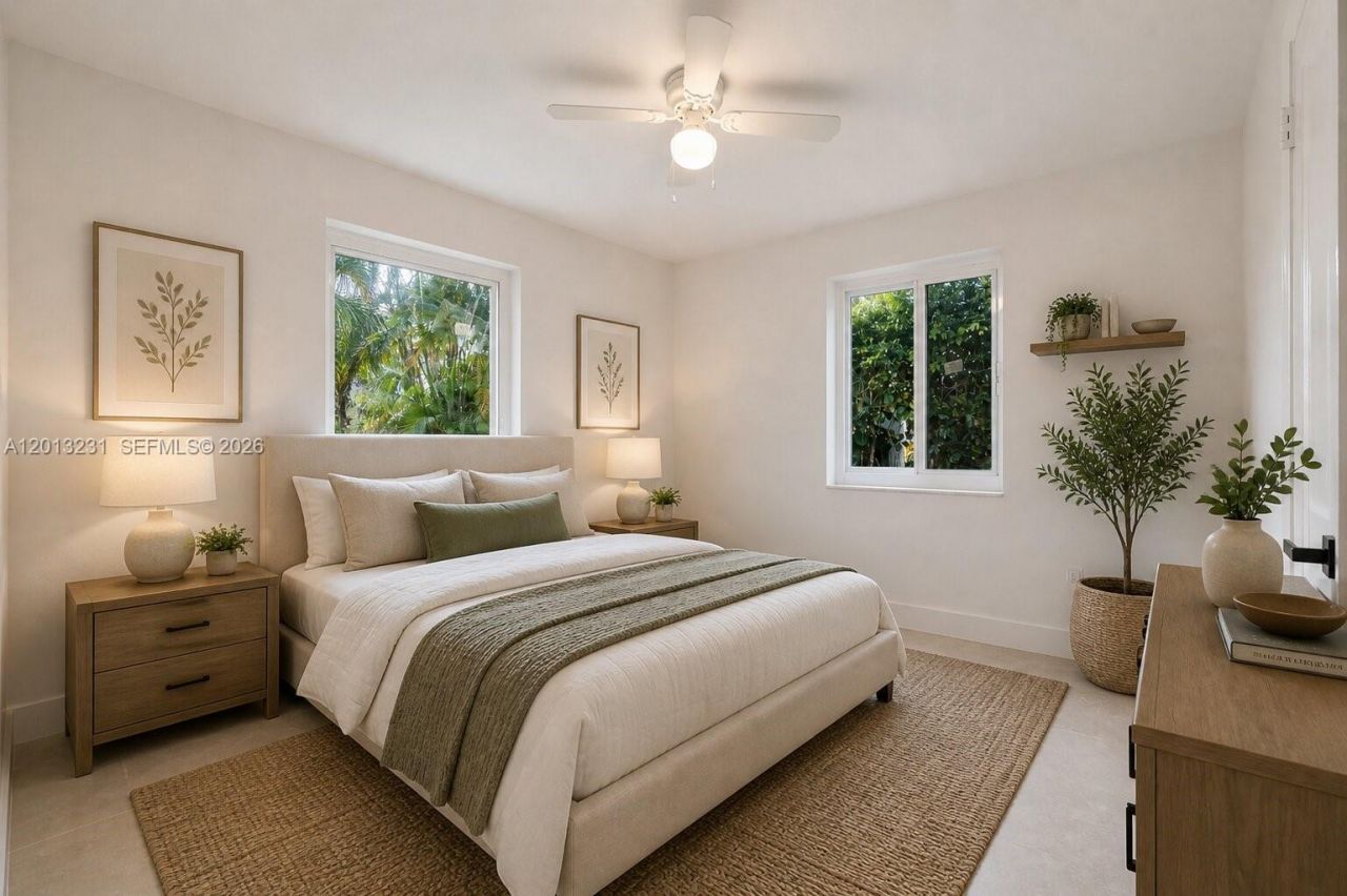 1044 NE 4th Ave, Homestead, FL 33030 Photo