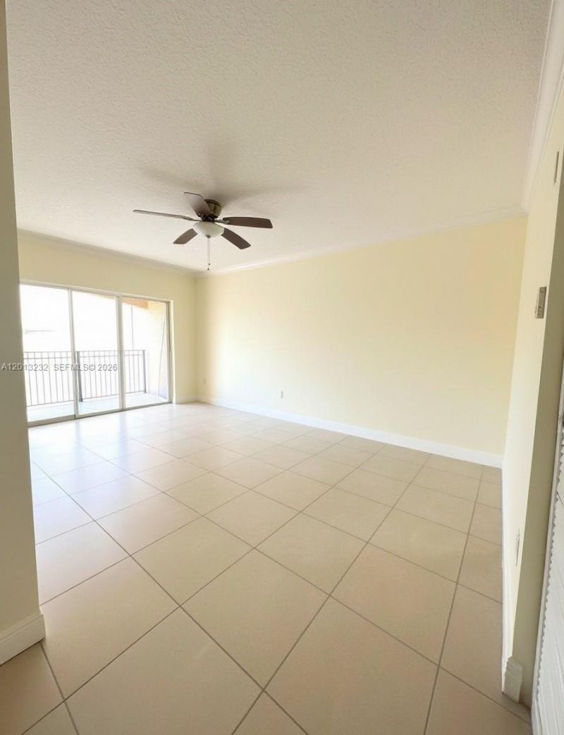 220 SW 116th Ave, Unit 15207, Pembroke Pines, FL 33025 Photo