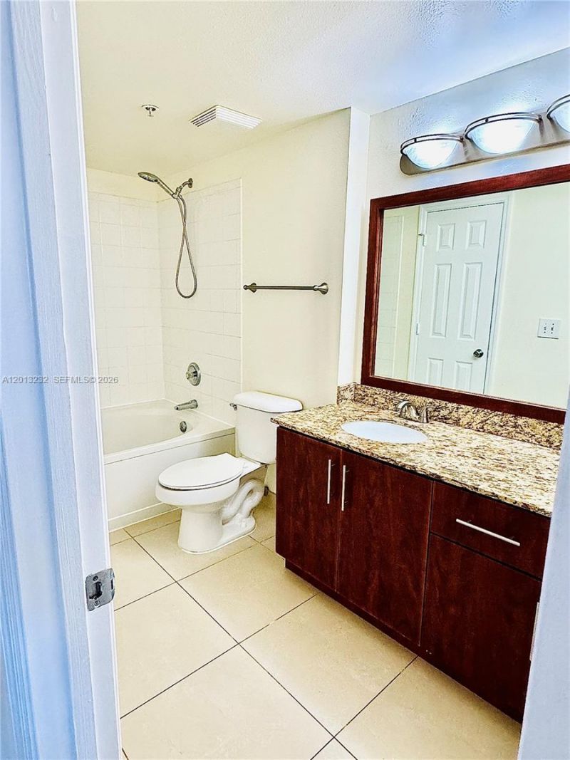 220 SW 116th Ave, Unit 15207, Pembroke Pines, FL 33025 Photo